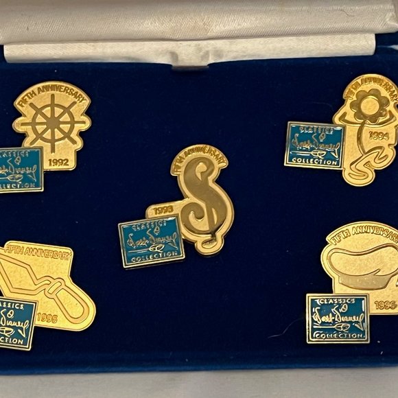 1997 Walt Disney Classics Collection (WDCC) - 5 Pin Set - Fifth Anniversary - Picture 2 of 10
